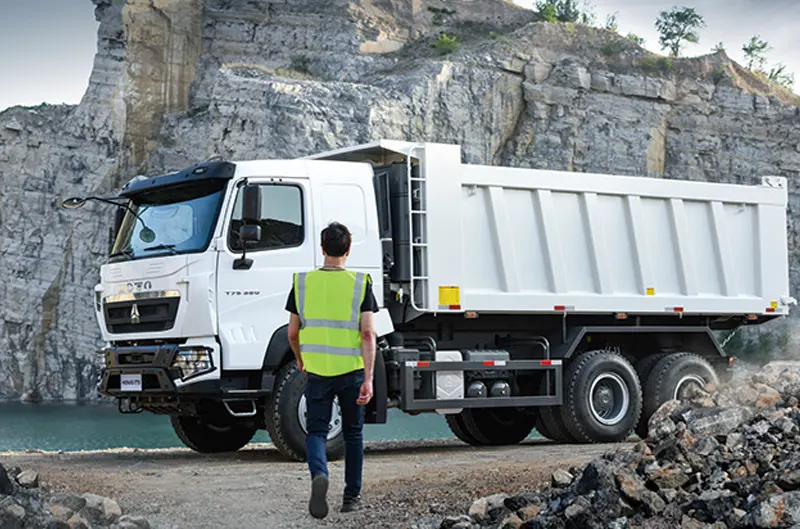 sinotruk-howo-dump-truck-4