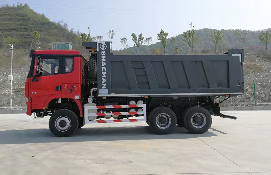 shacman-x3000-6x4-dump-truck-4