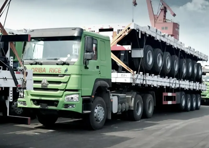 sinotruk-howo-7-6x4-tractor-truck-2