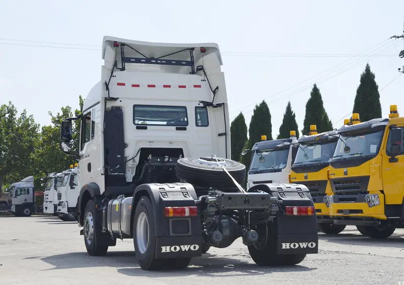 sinotruk-howo-TX-4x2-tractor-truck-1