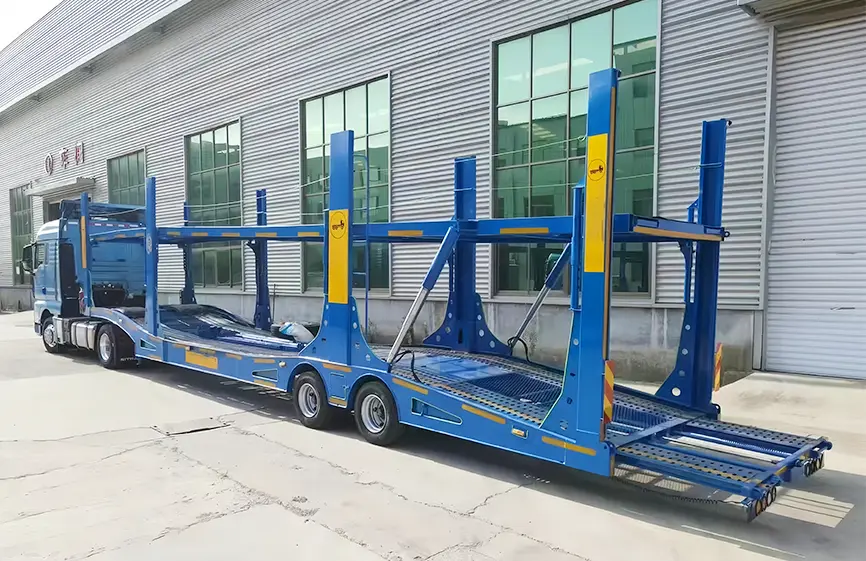 Semi-Trailer-For-Transporting-Cars-2