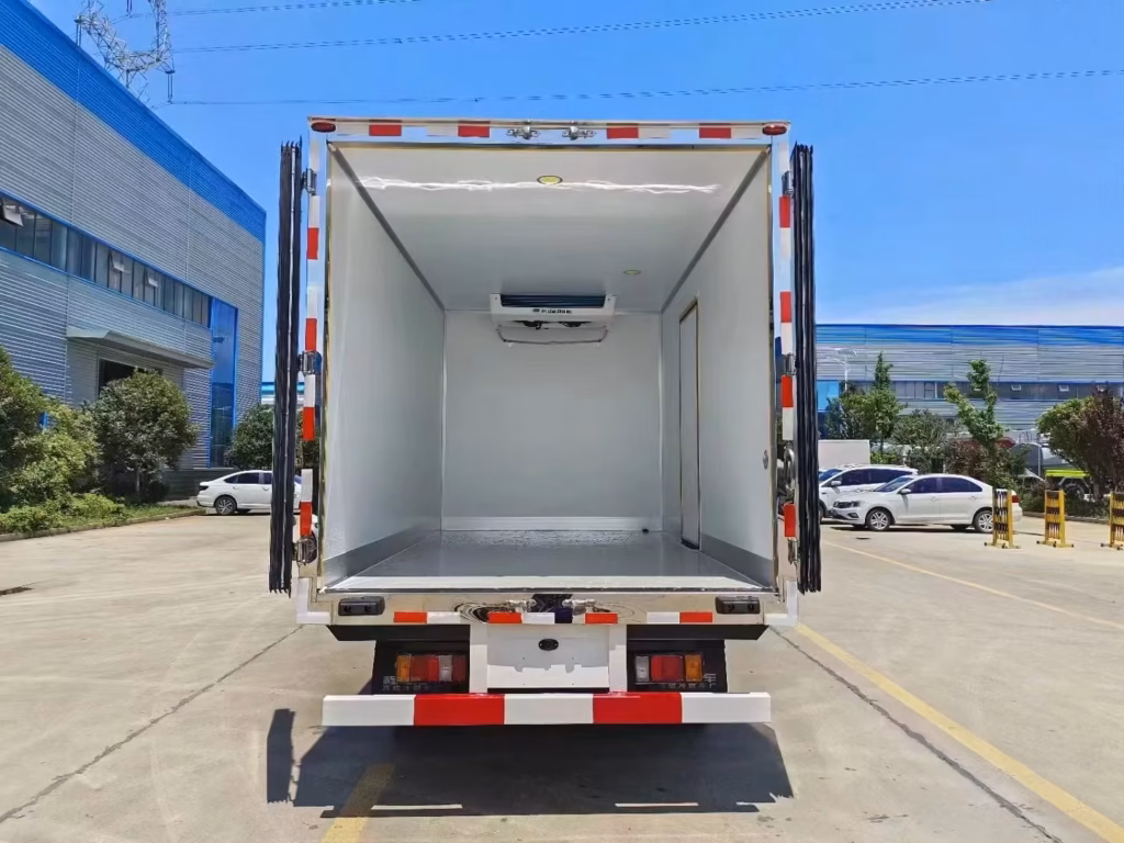 refrigerated-truck-4