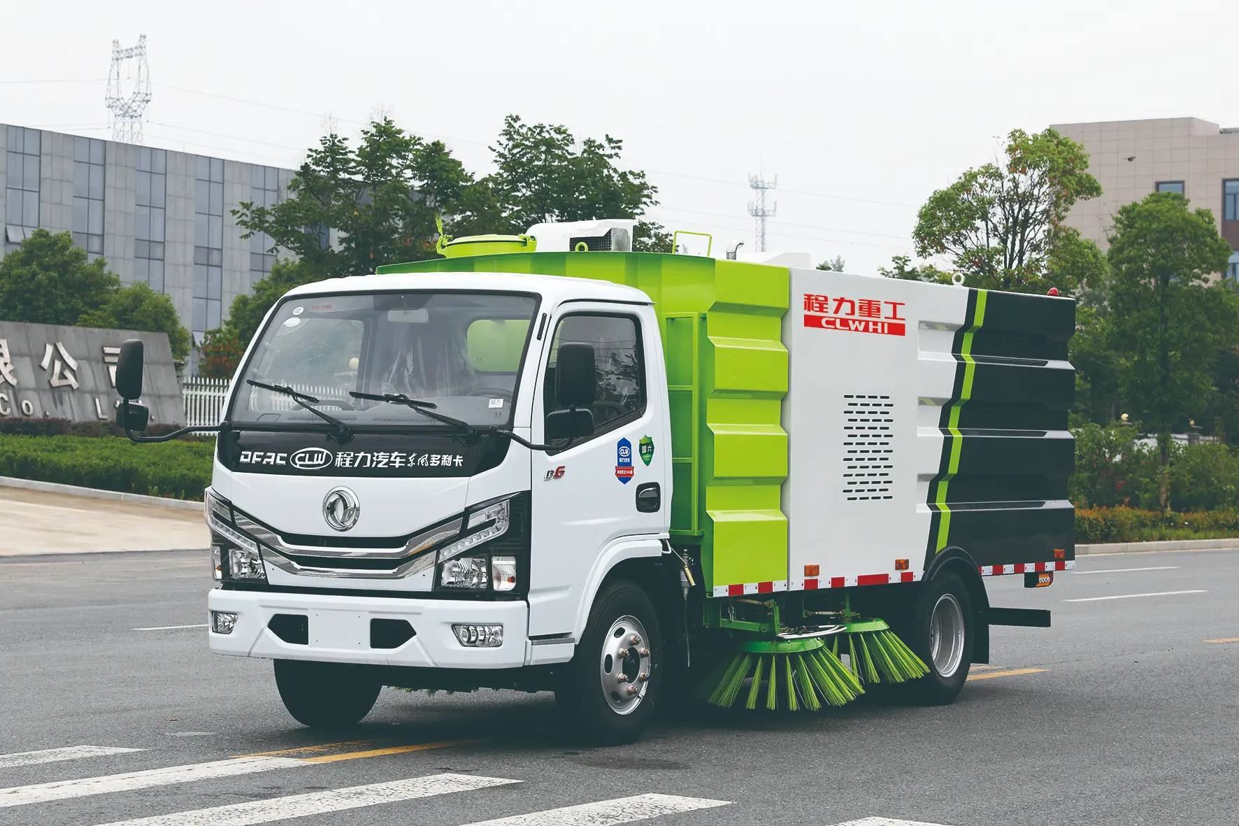 road-sweeper-truck-2