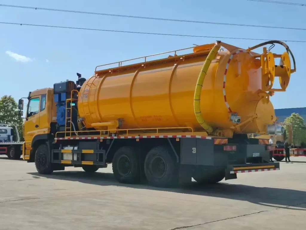 sewage-suction-truck-3