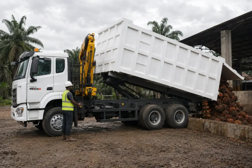 papua-new-guinea-colum-palm-oil-crane-truck-03